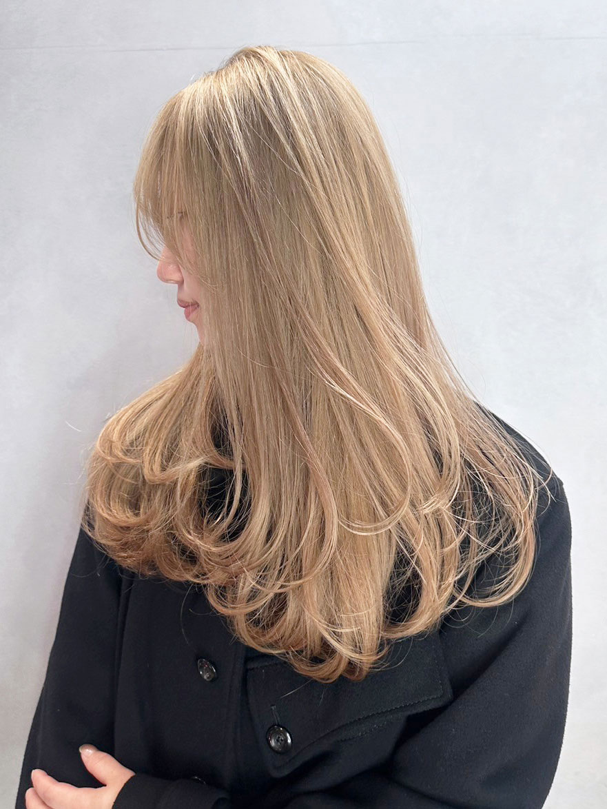 ロング顔周りレイヤー韓国ヘアくびれヘア_ba551761