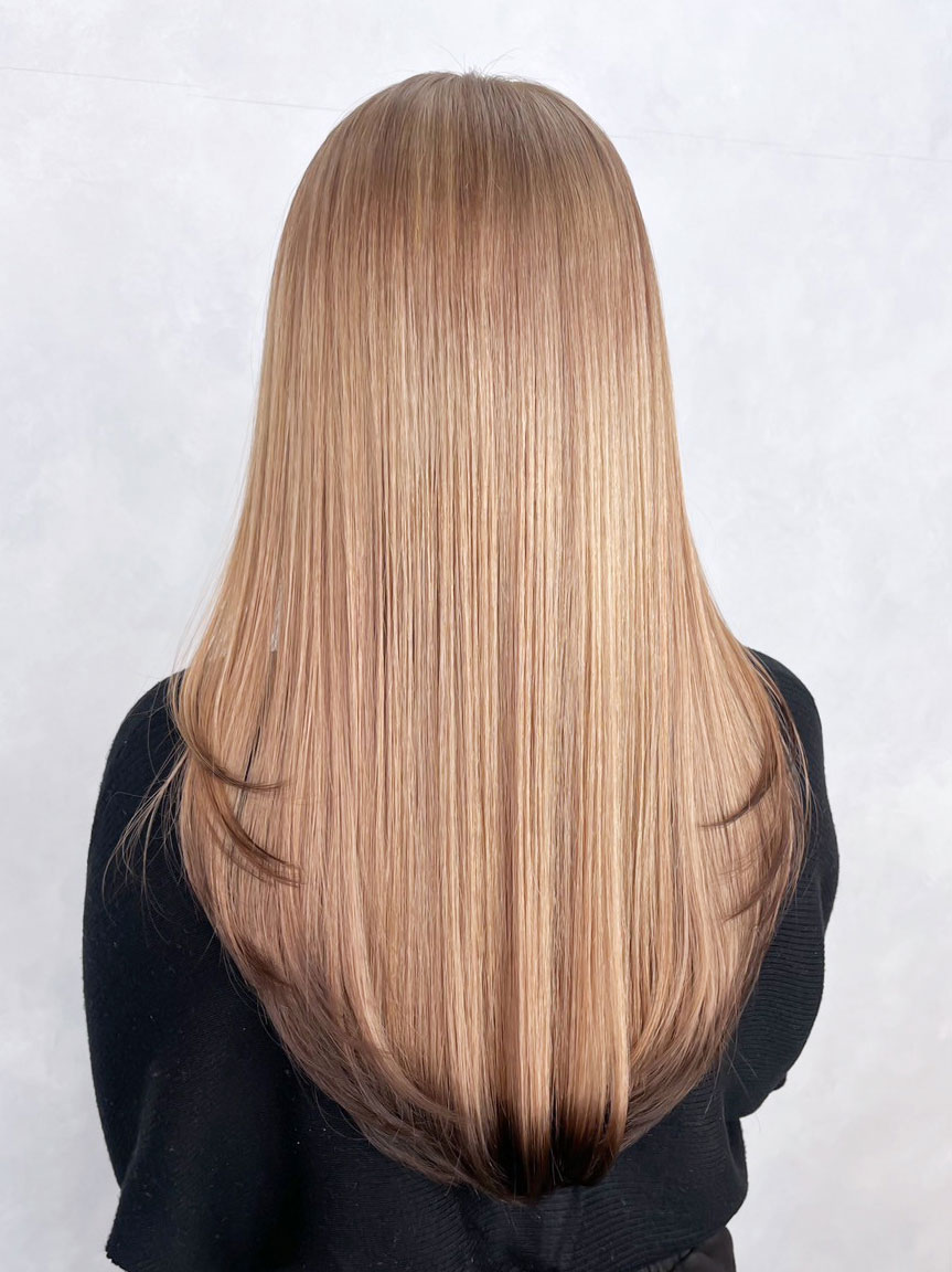 ロング顔周りレイヤー韓国ヘア美髪くびれヘア_ba551791