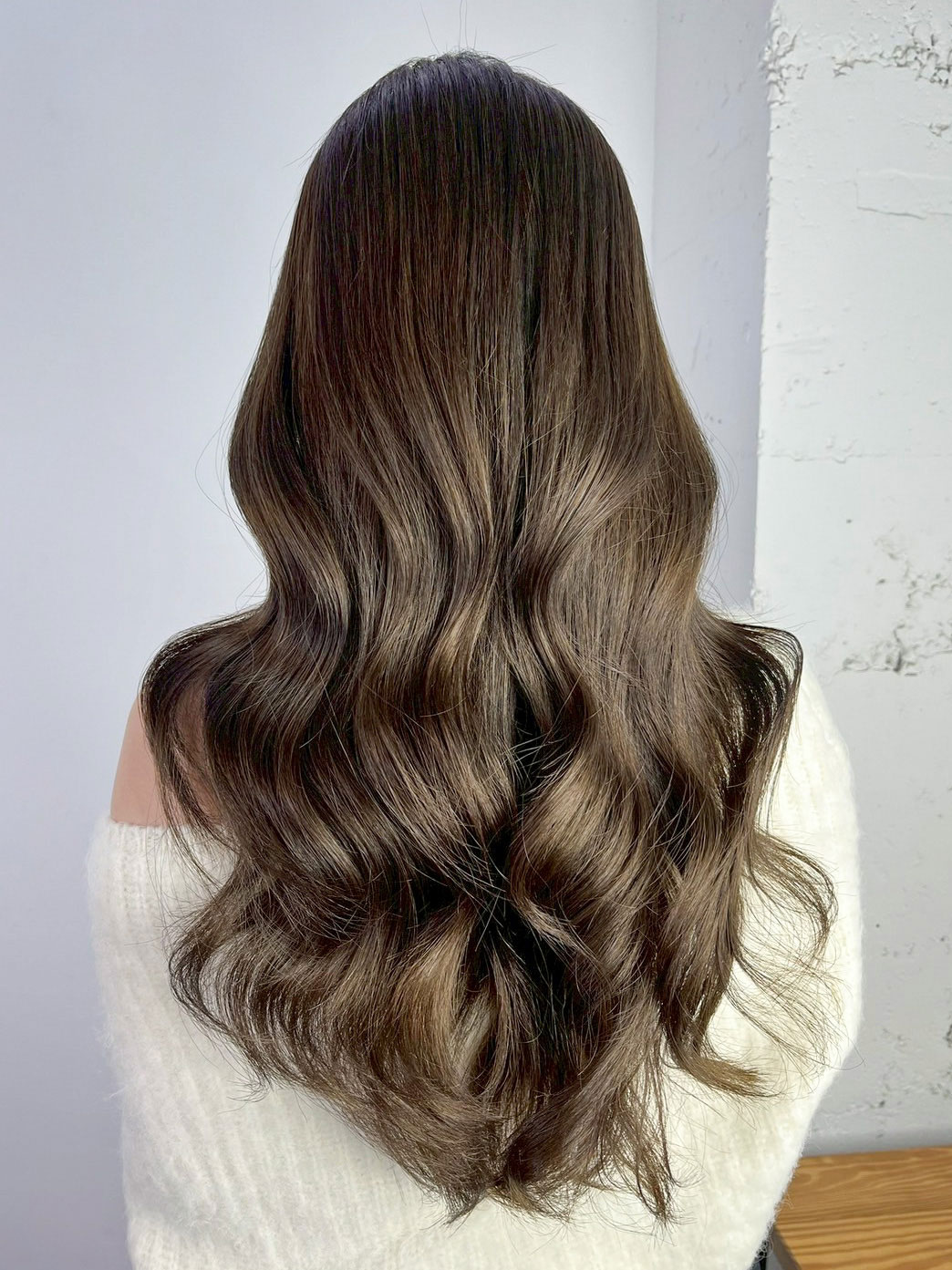 オリーブベージュ美髪くびれヘア顔周りレイヤー_ba554841