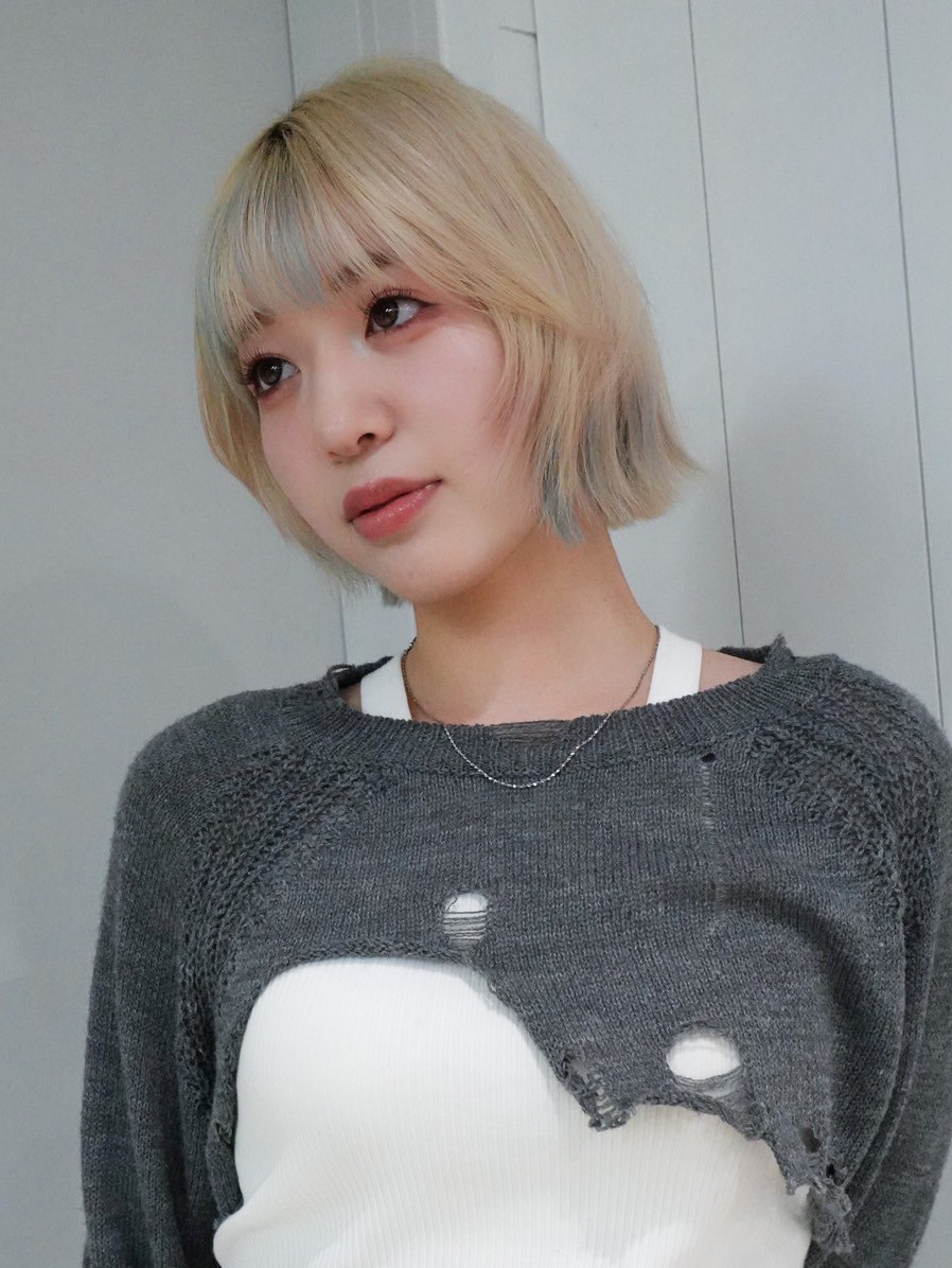 ブリーチ顔周りレイヤーチェリーブラウンハイトーン_ba556541