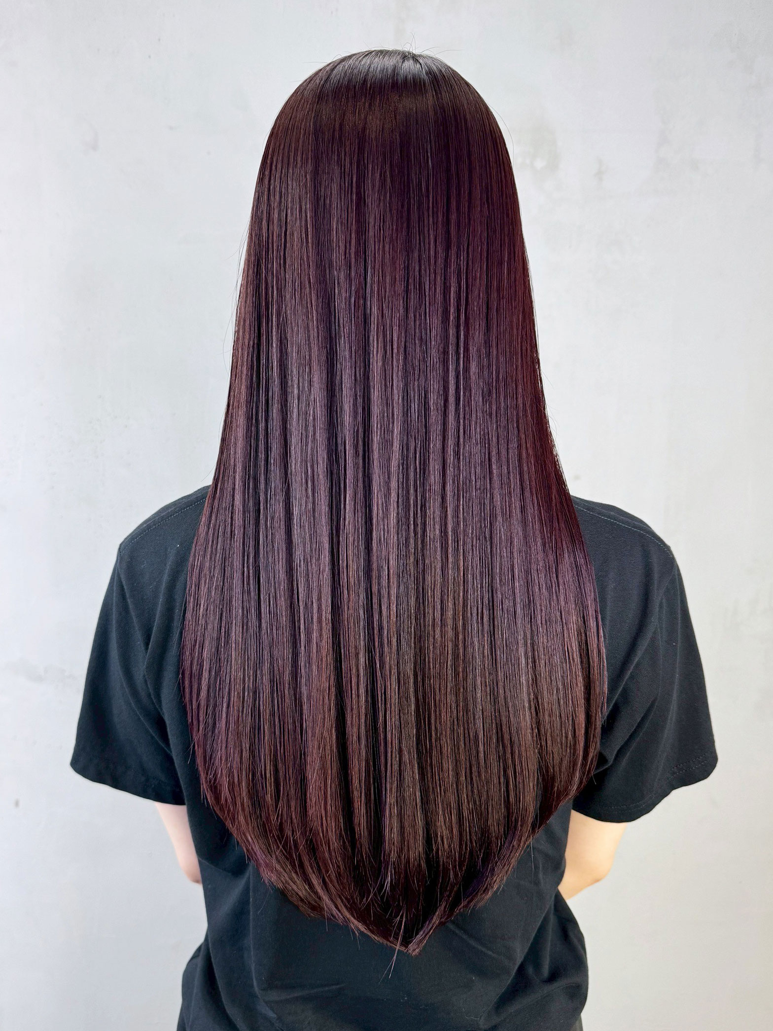 ロング顔周りレイヤー韓国ヘア暗めカラー_ba562791