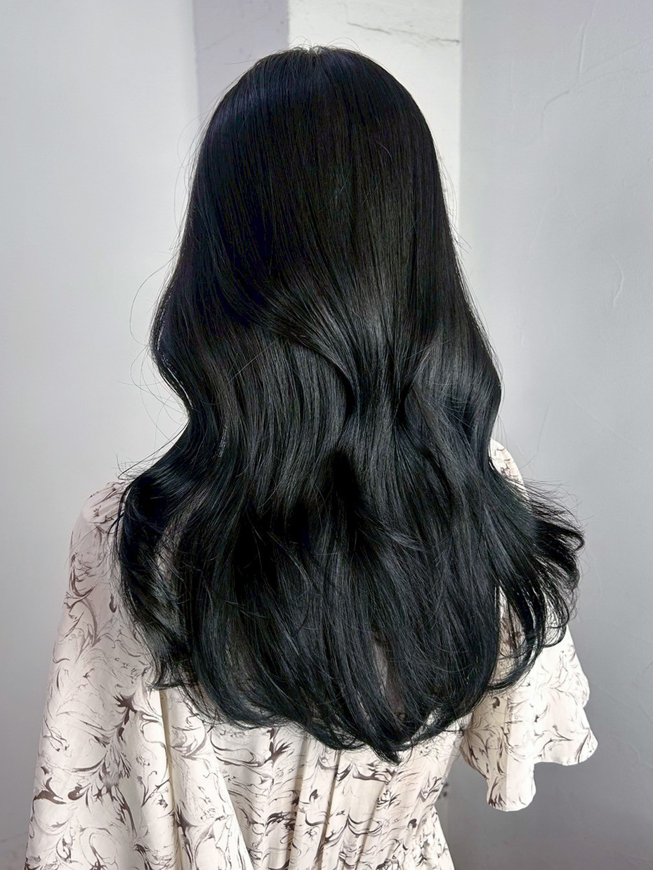 ロンググレージュ暗めカラー韓国ヘア顔周りレイヤー_ba562221