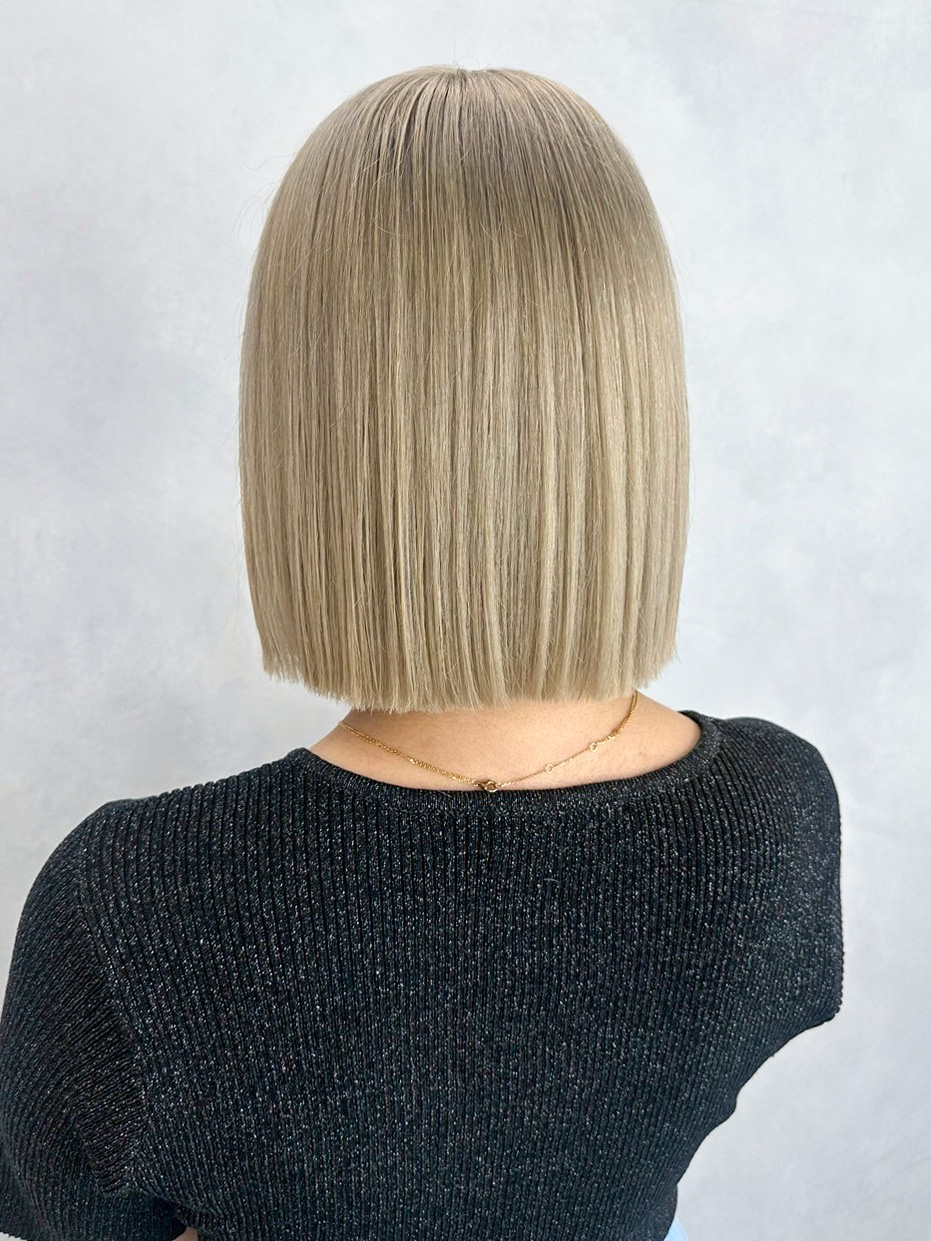 ブリーチハイトーンブロンドボブデザインカラー_ba564041