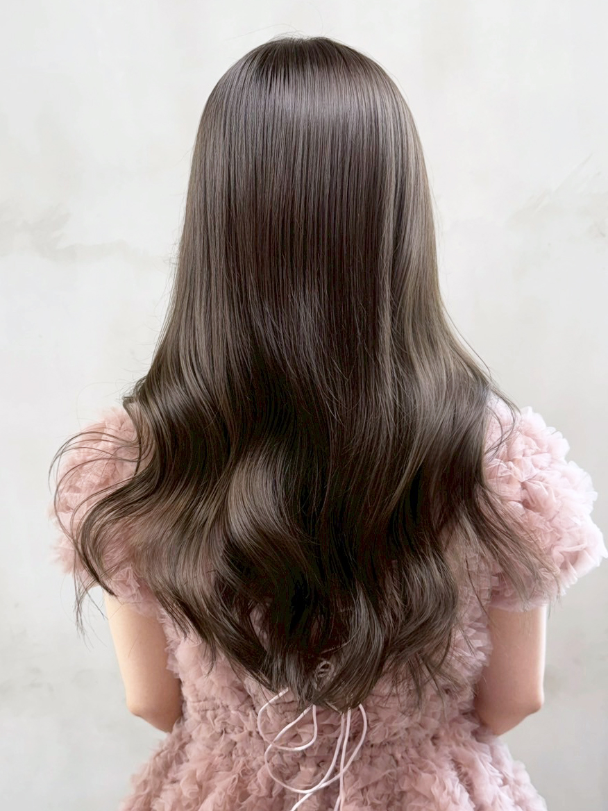 ロング暗めカラー韓国ヘア顔周りレイヤーグレージュ_ba566141