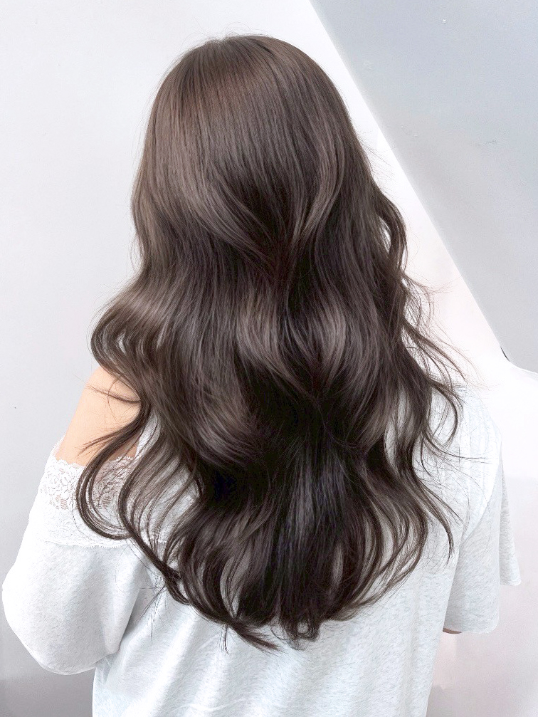 暗めカラーフェイスフレーミング韓国ヘアロング_ba567801